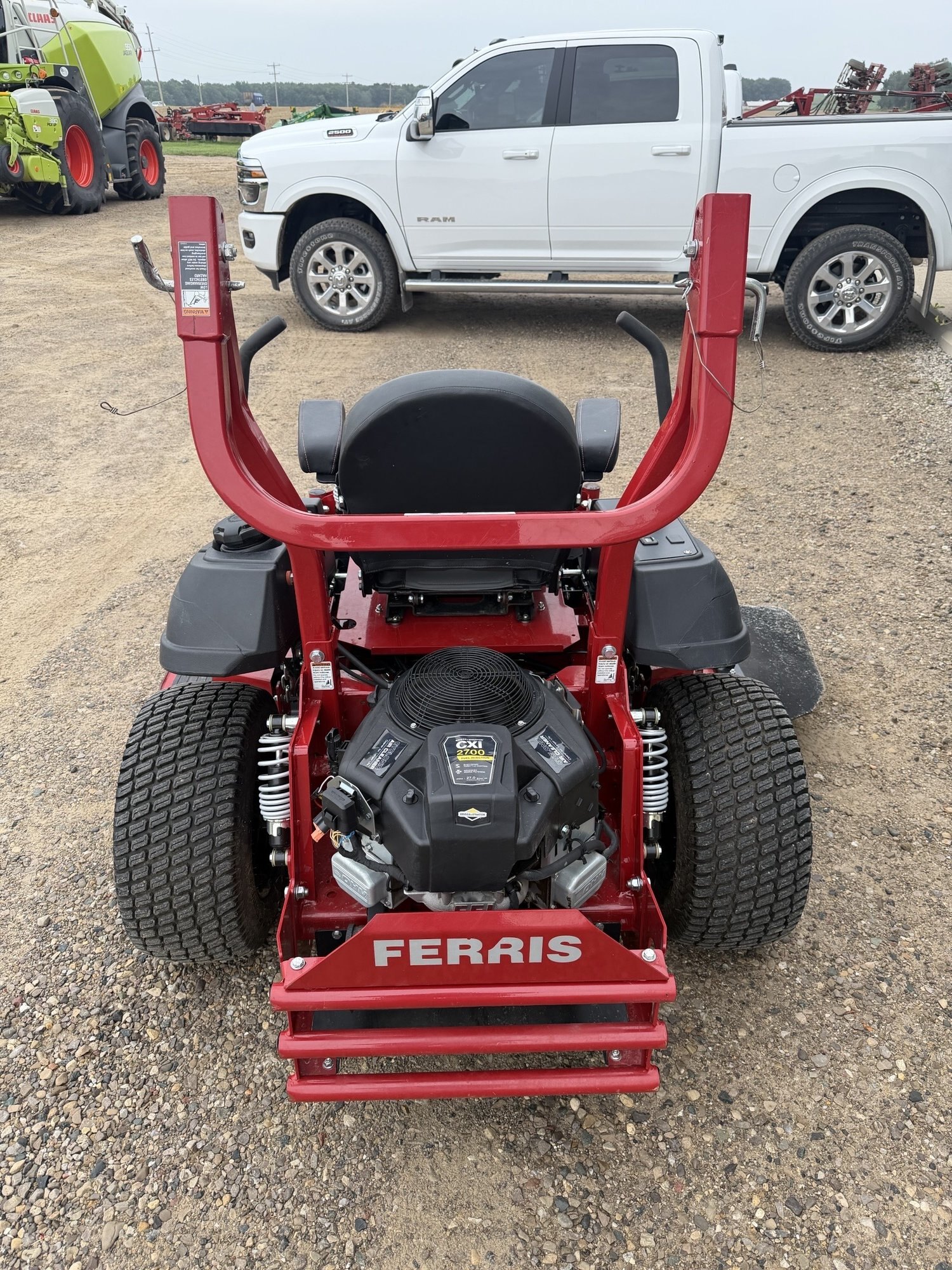 2023 FERRIS ISX 800