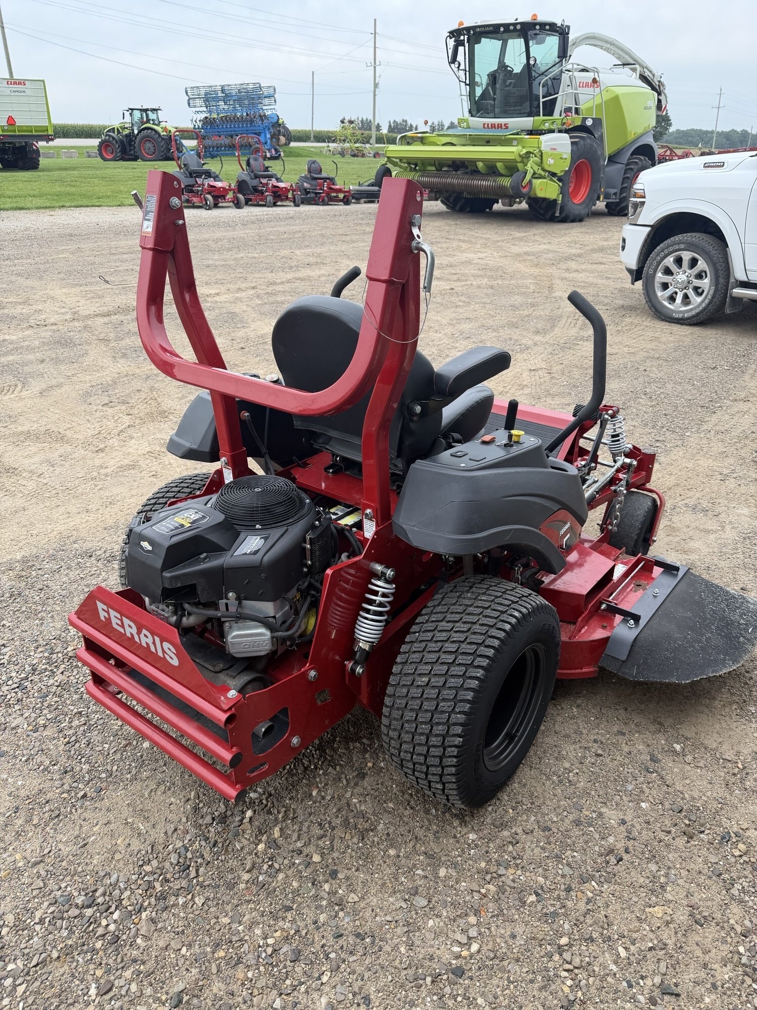2023 FERRIS ISX 800
