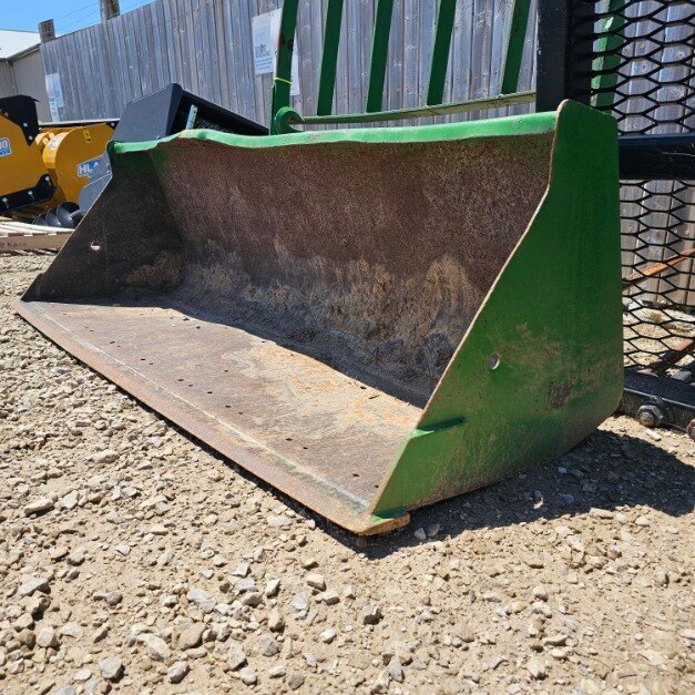 John Deere 72 Bucket