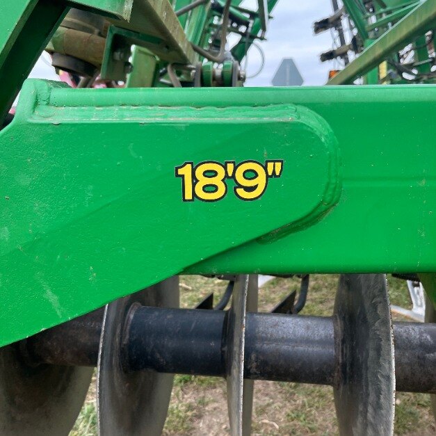 2015 John Deere 2310