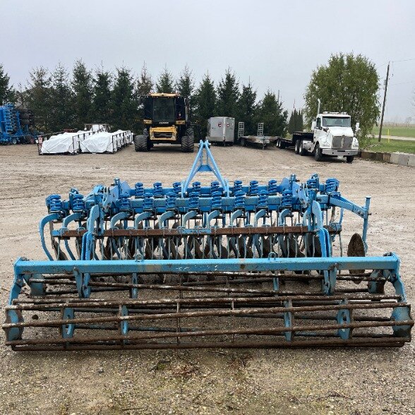 2017 LEMKEN RUBIN 9/300 U