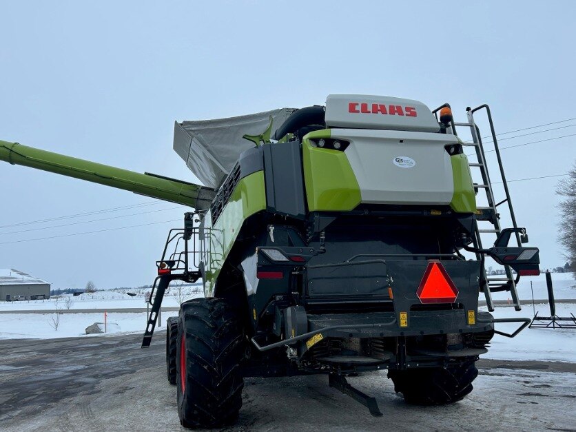 2023 CLAAS LEXION 8700TT