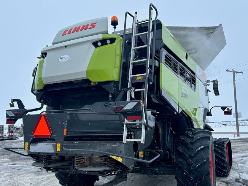 2023 CLAAS LEXION 8700TT