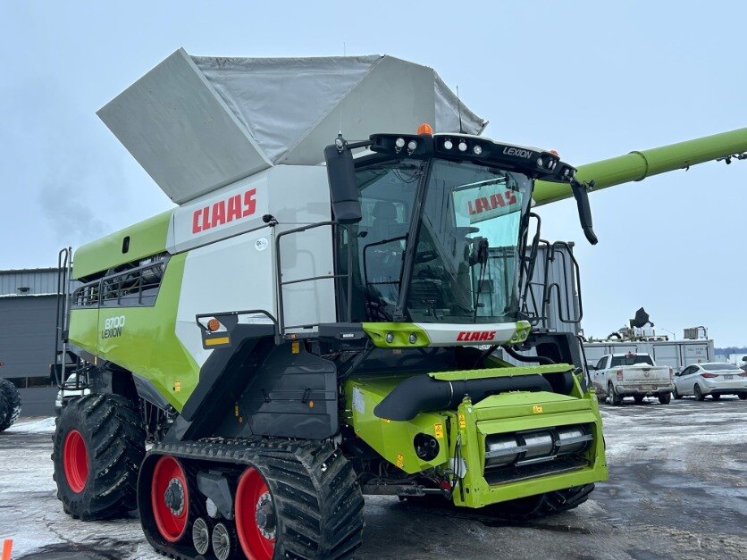 2023 CLAAS LEXION 8700TT