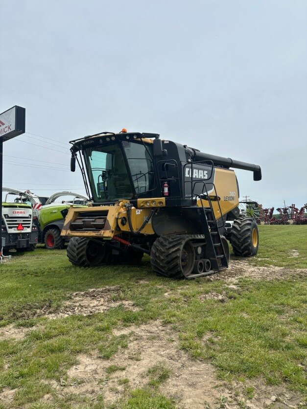 2013 CLAAS LEXION 740