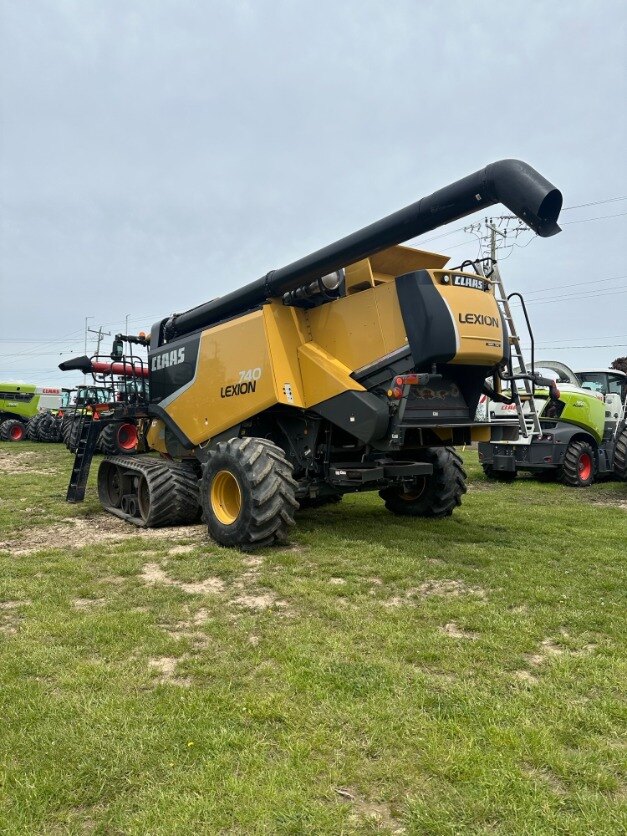 2013 CLAAS LEXION 740