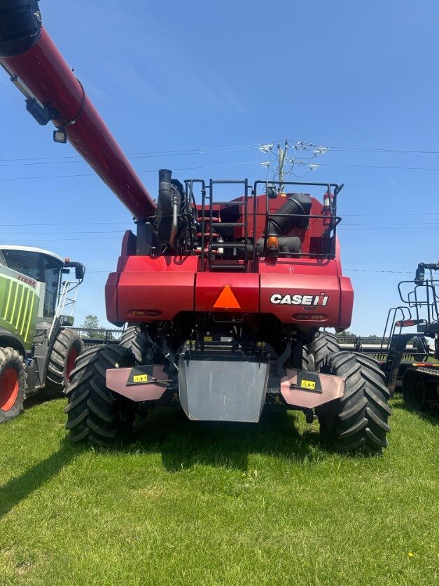 2014 Case 8230