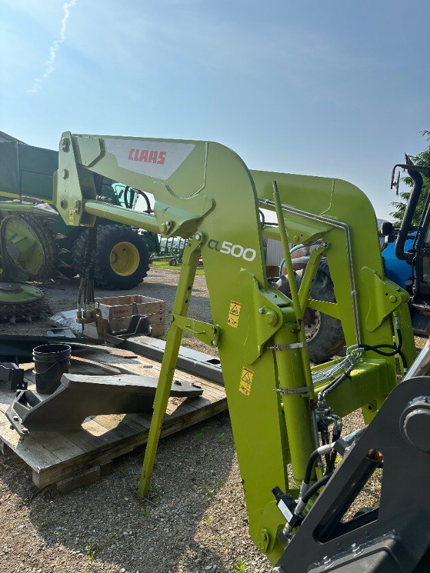 2022 CLAAS CL500 LOADER