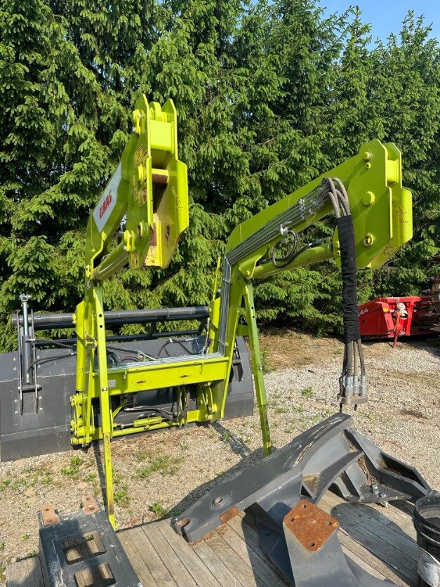 2022 CLAAS CL500 LOADER