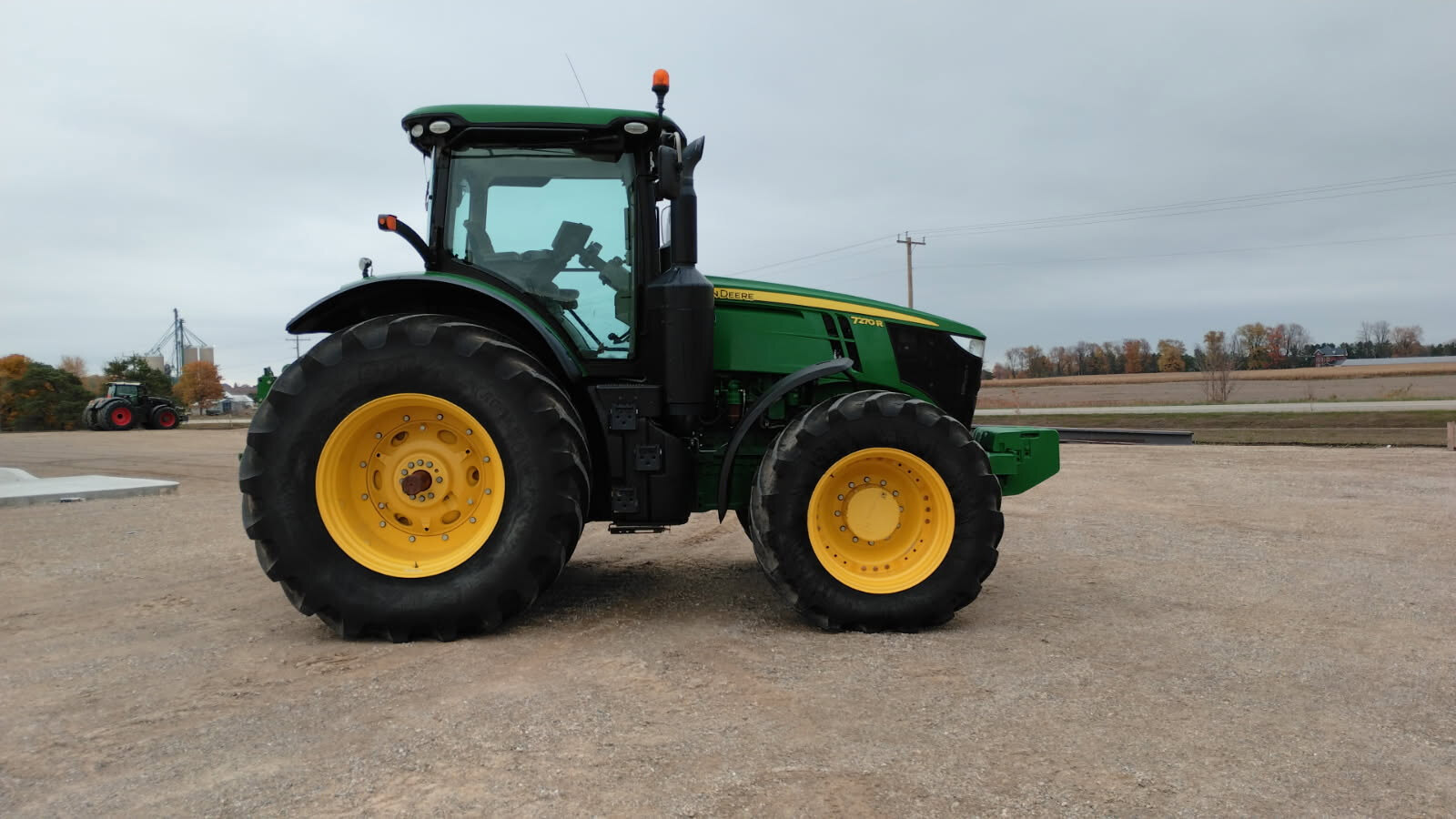 2015 JOHN DEERE 7270R
