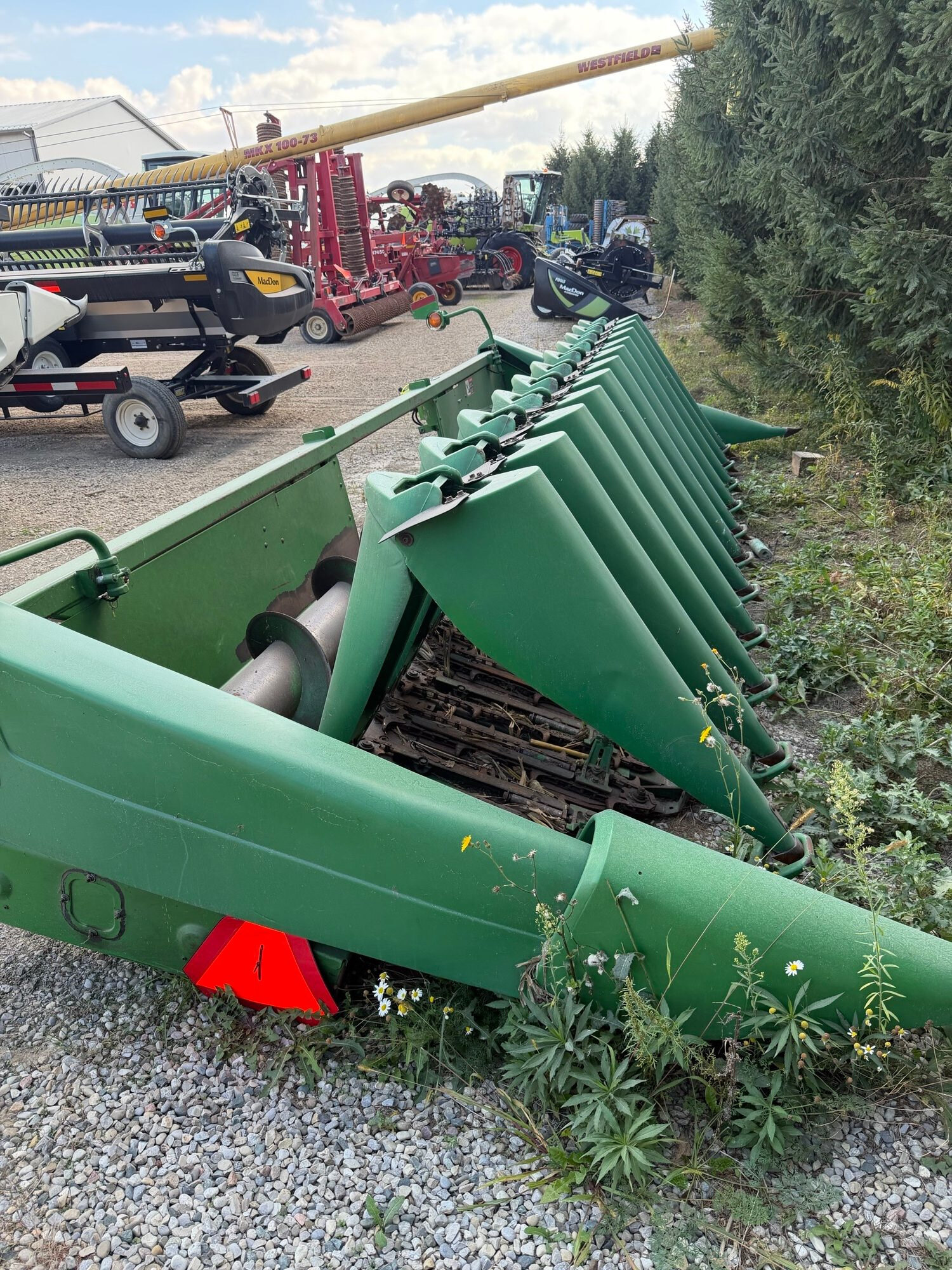 2000 JOHN DEERE 1290 CORN HEAD