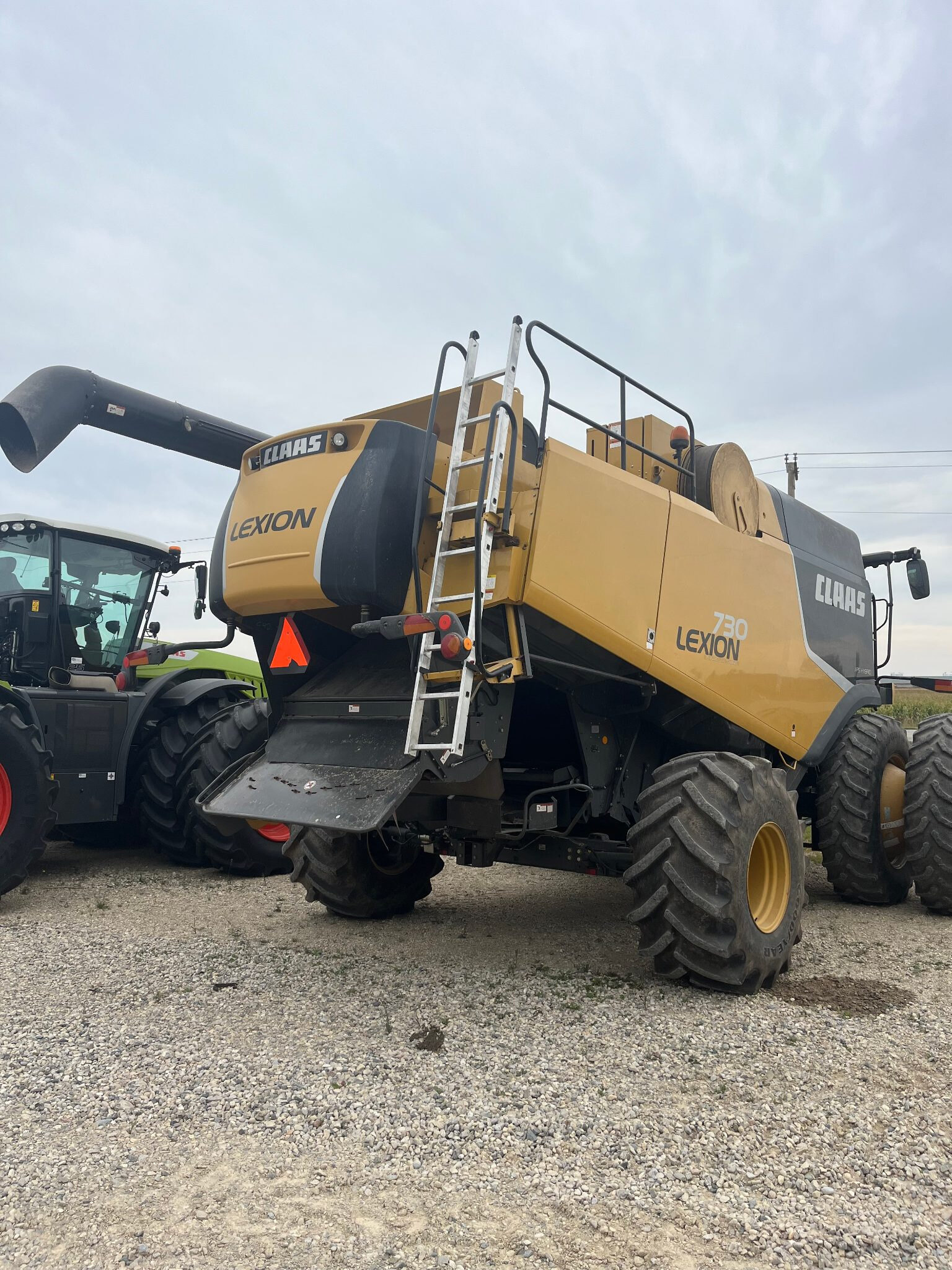 2012 CLAAS LEXION 730