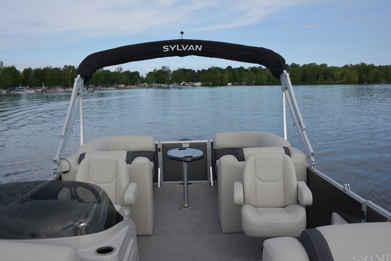 Sylvan Mirage Cruise 8520 Cruise