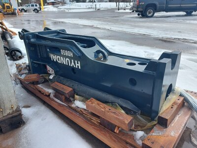 NEW Hyundai hydraulic breakers