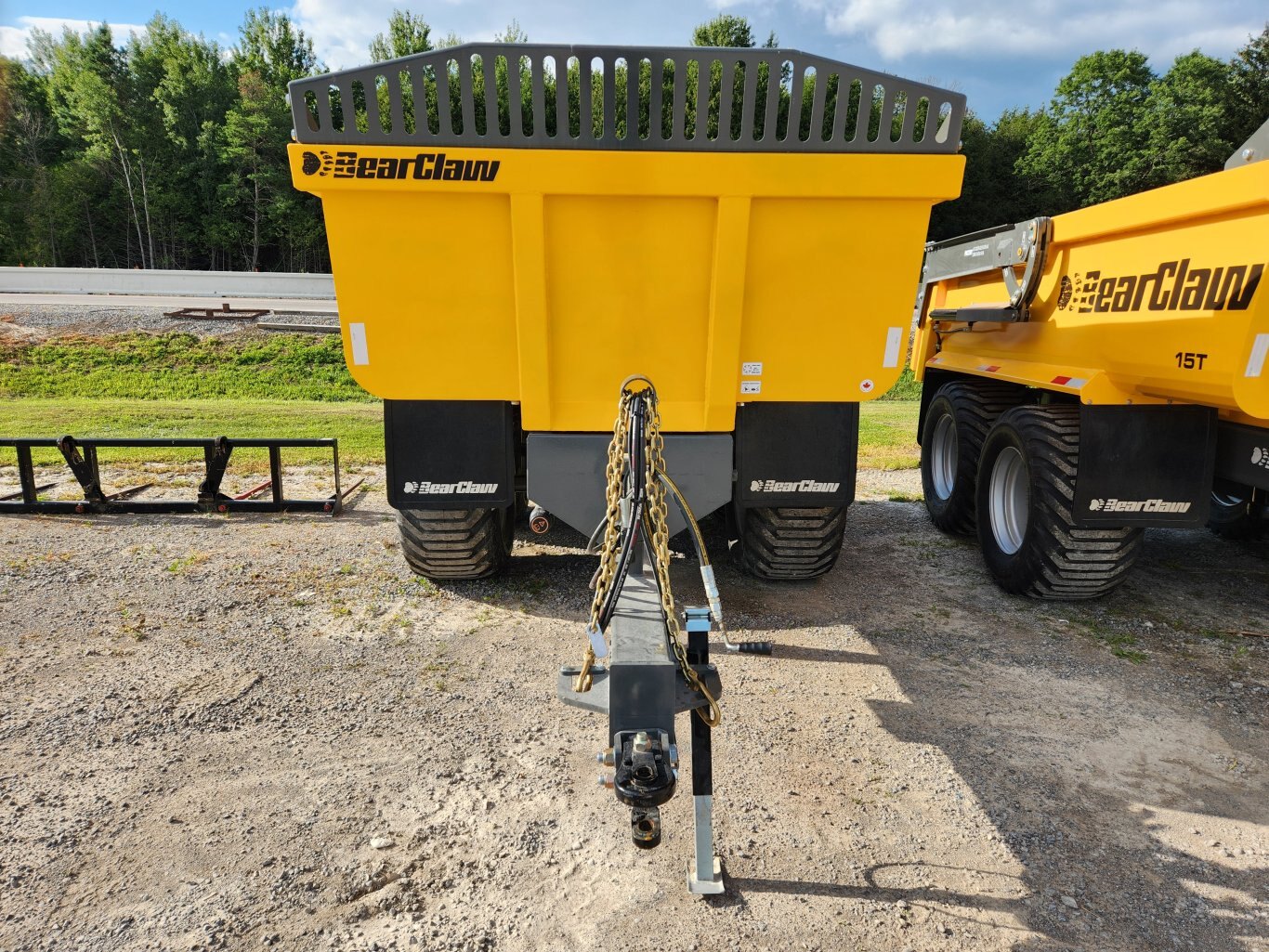 BearClaw 15 ton dump trailer