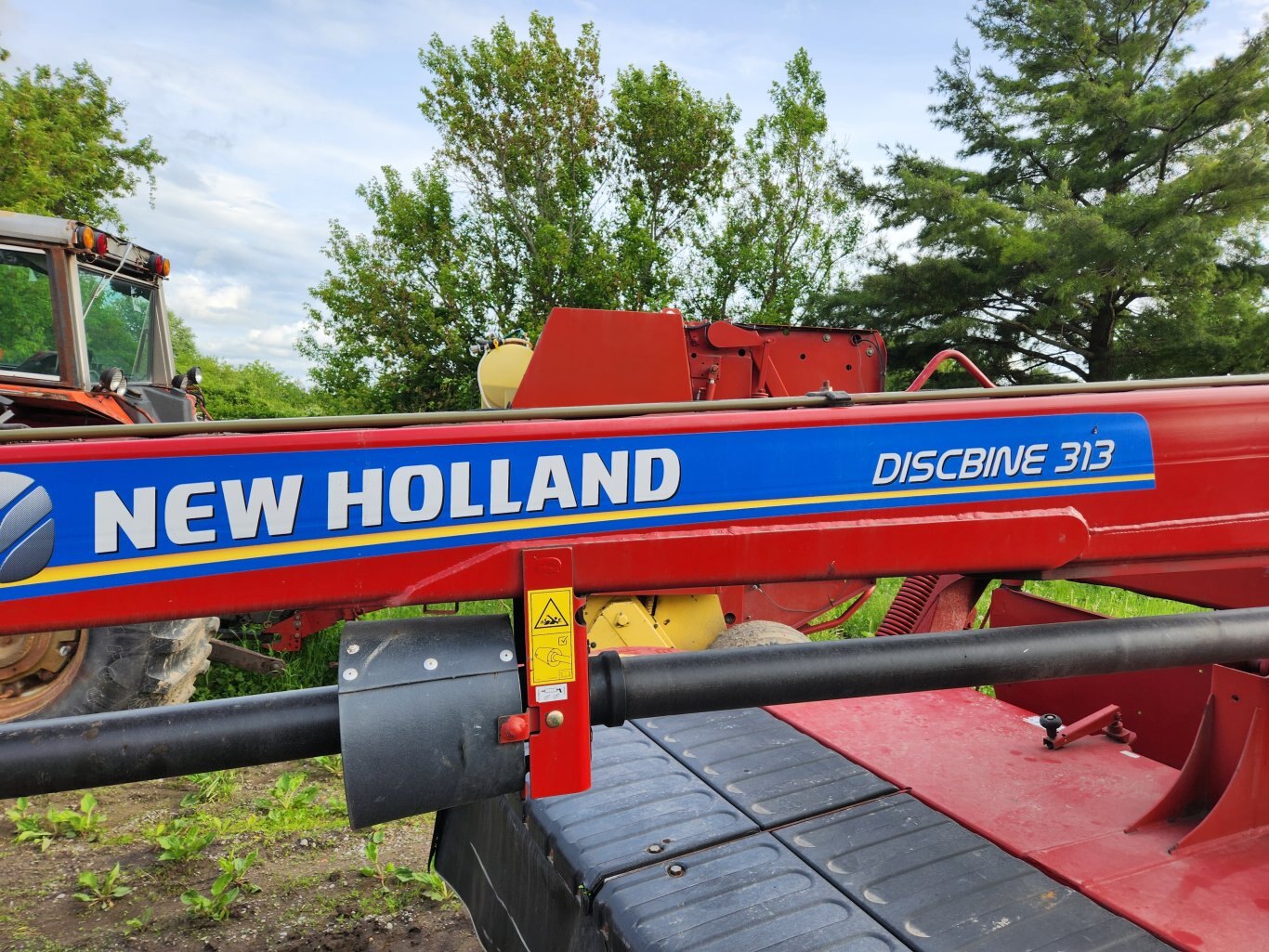 2018 New Holland 313 discbine