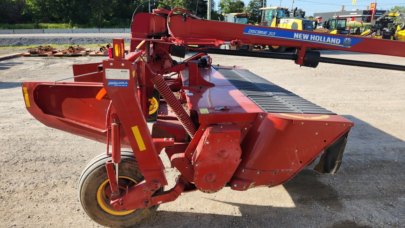 2018 New Holland 313 discbine