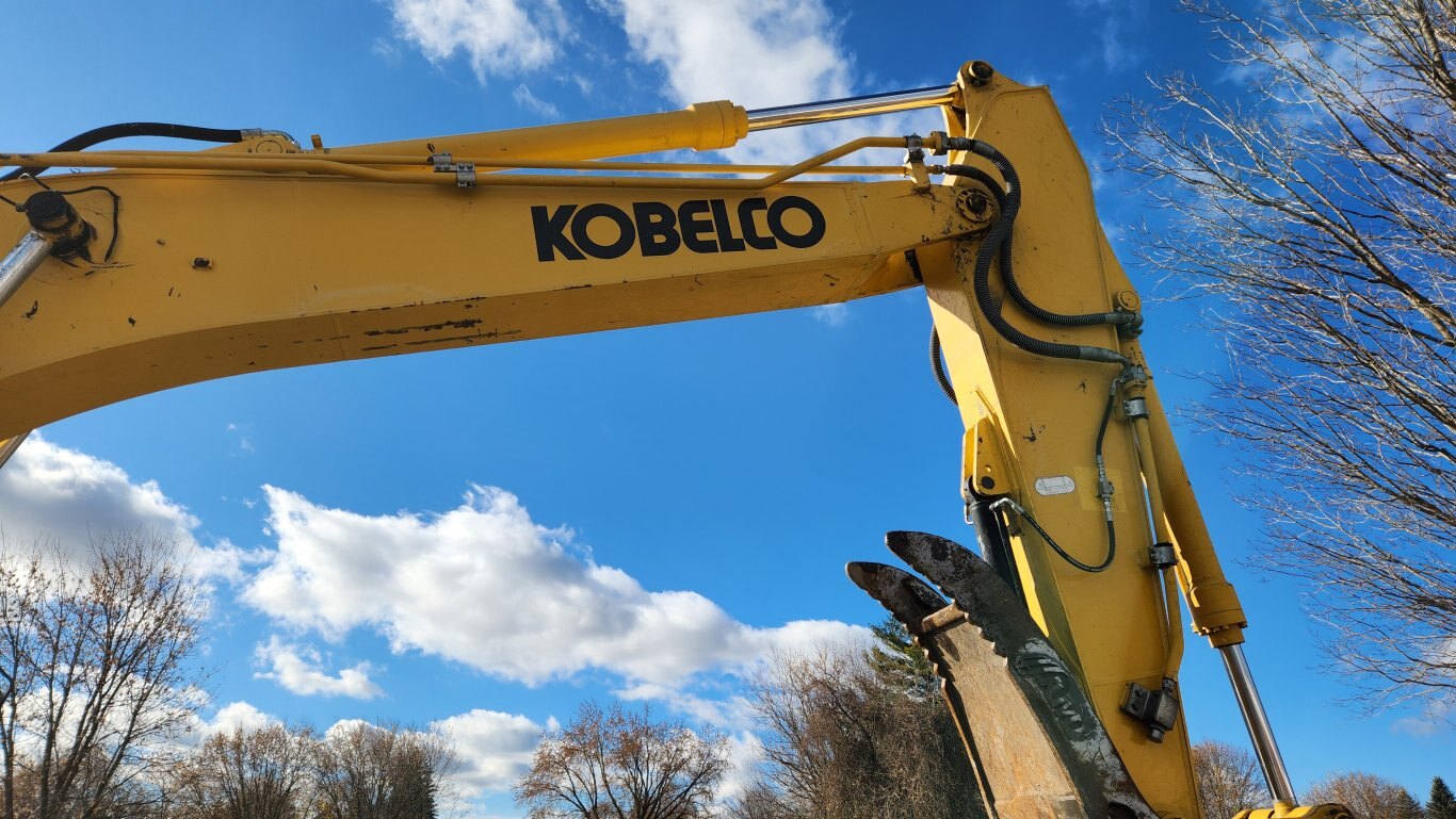 Kobelco SK210LC 9