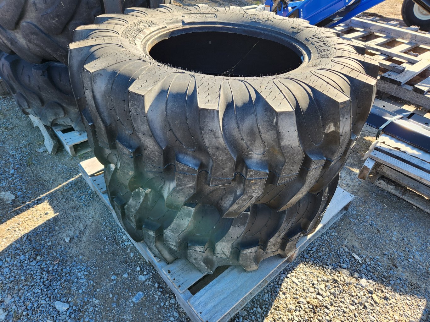 Titan 17.5L 24 Industrial Tractor Lug tires