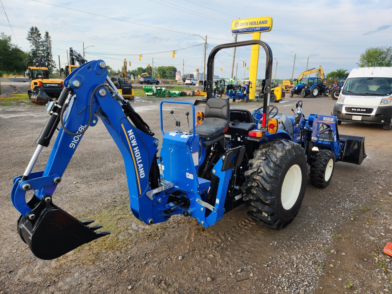 New Holland Workmaster 25 compact tractor with loader & backhoe