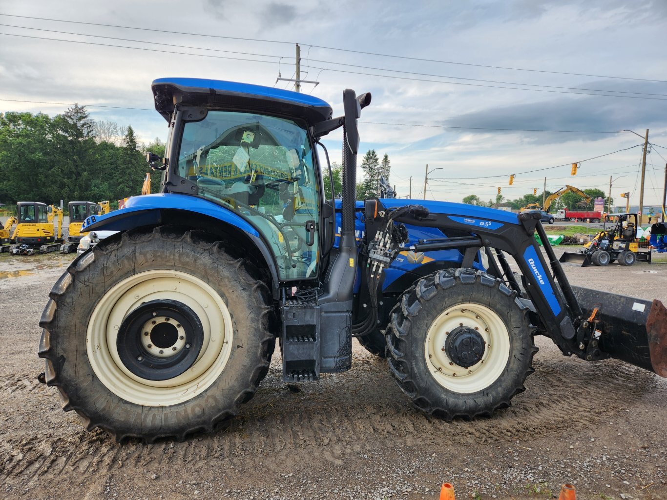 New Holland T5.100 T6.175 tractors