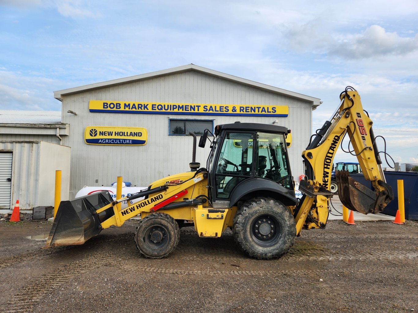 New Holland B95B backhoe