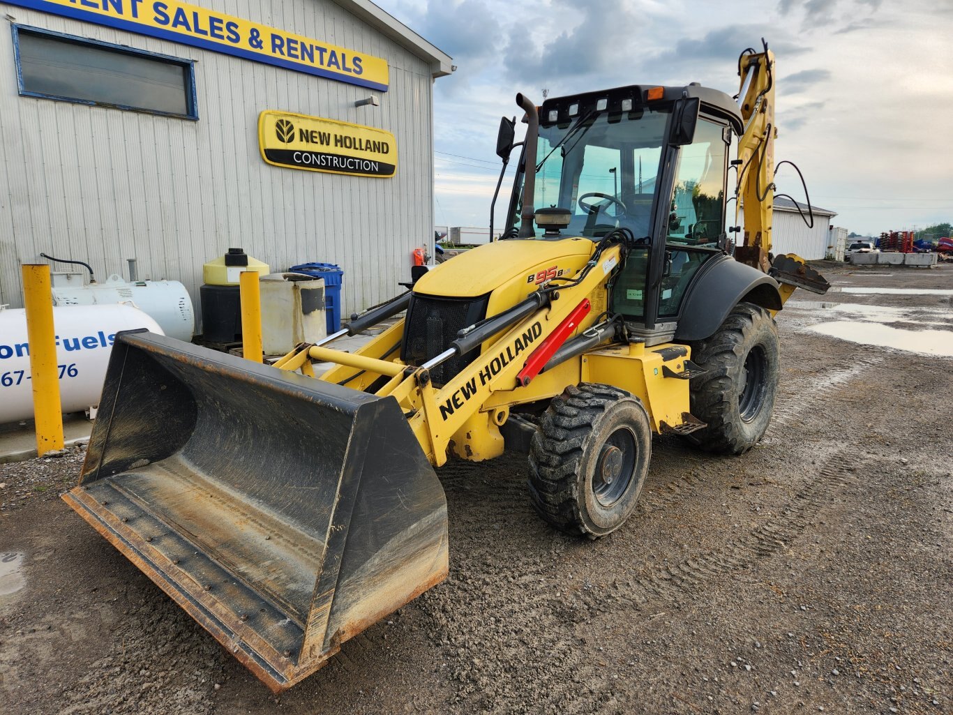 New Holland B95B backhoe