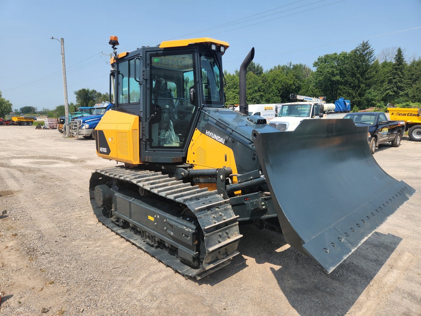 Hyundai HD100 dozer