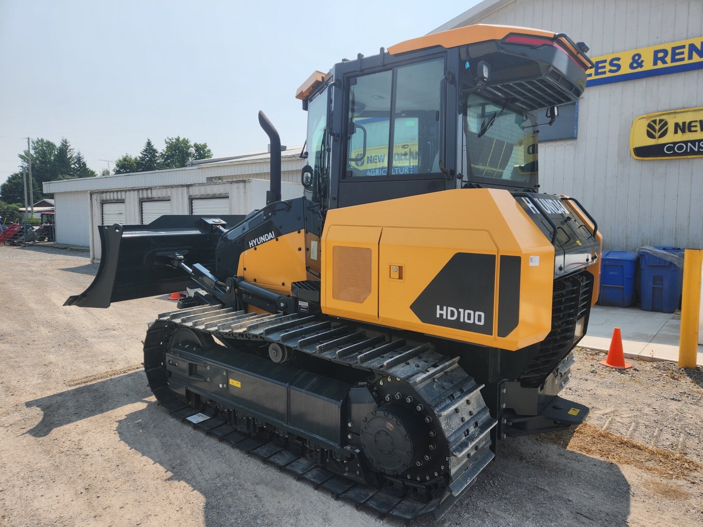 Hyundai HD100 dozer