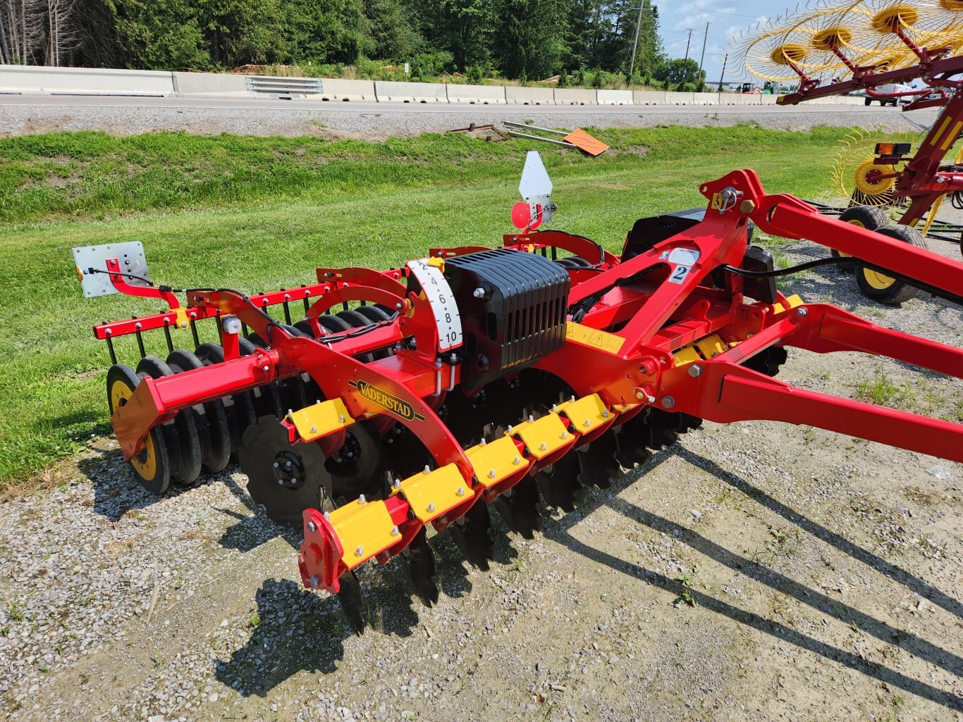 Vaderstad CR400 high speed disc