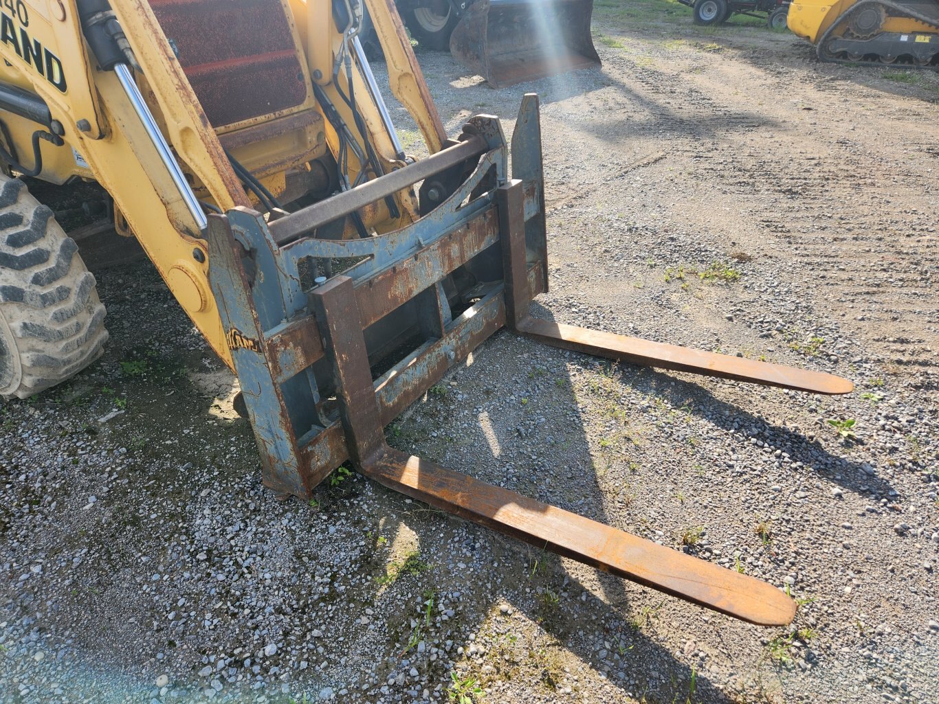 New Holland U80B Industrial Tractor/Skip Loader