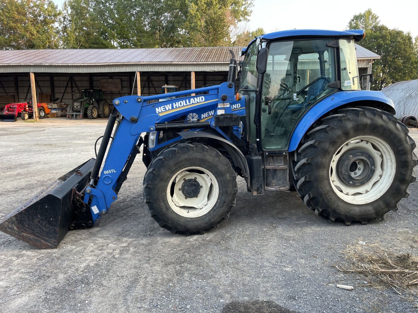 2014 New Holland T4.105 Dual Command tractor