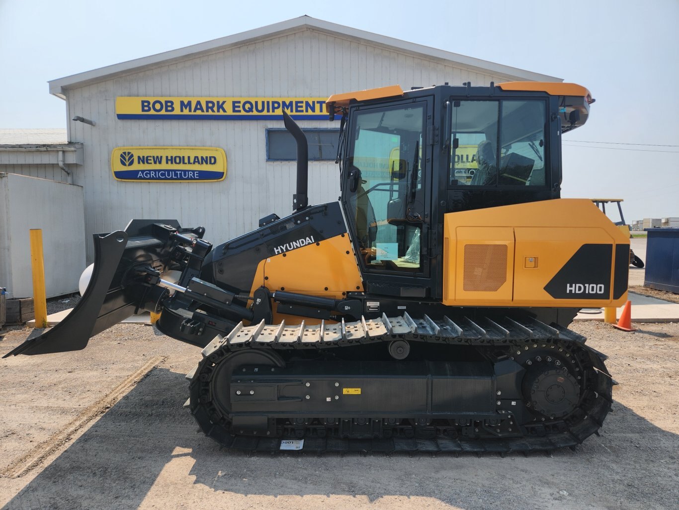 NEW Hyundai HD100 dozer