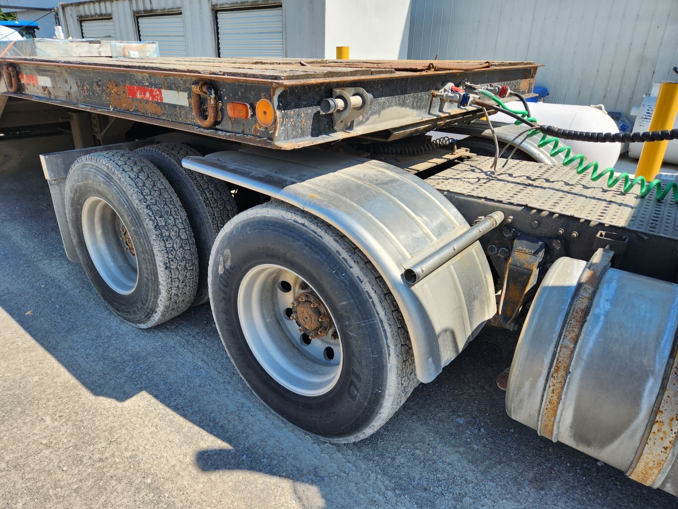 2007 Freightliner Cascadia Day Cab Transport Truck