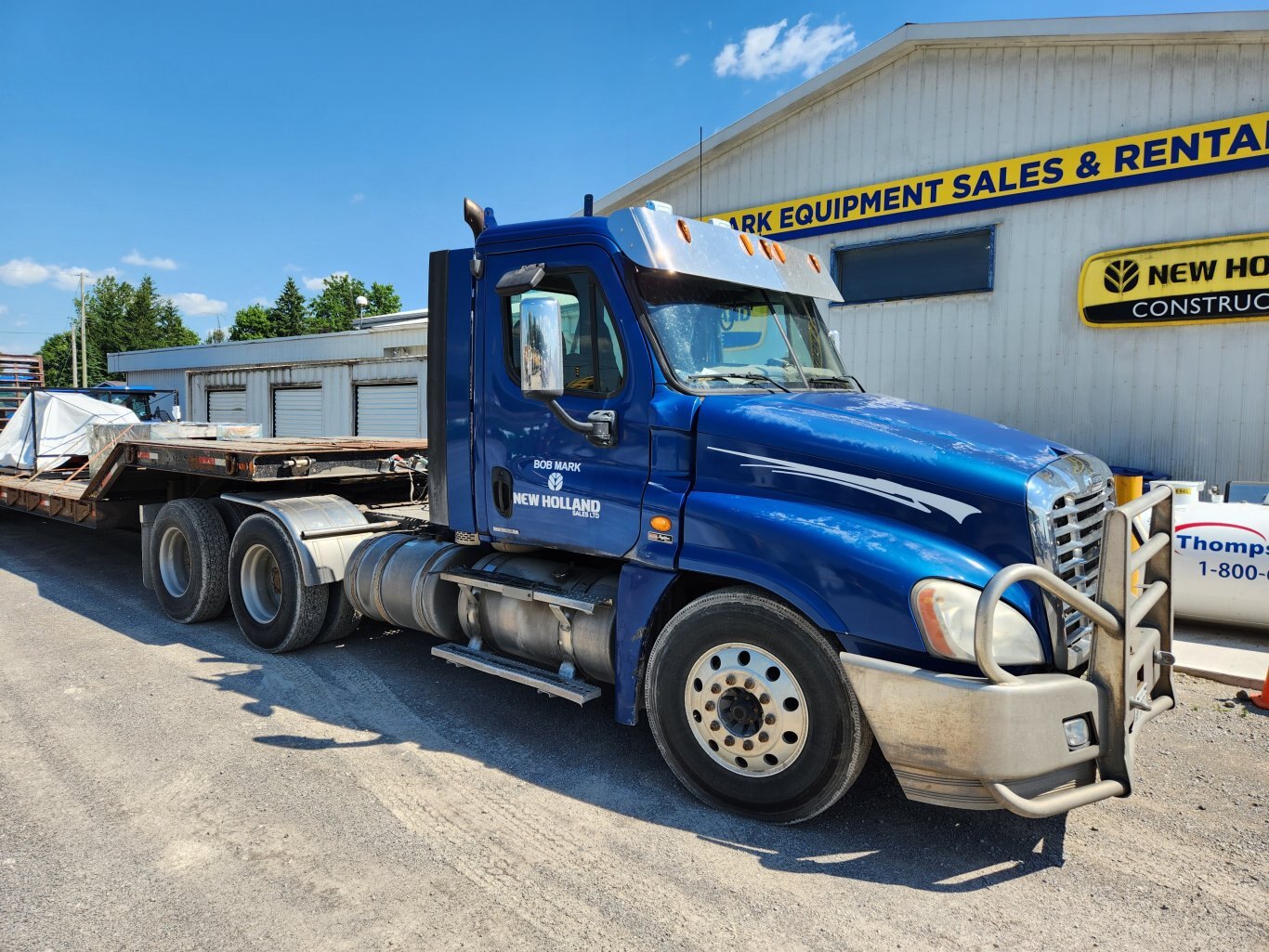 2007 Freightliner Cascadia Day Cab Transport Truck