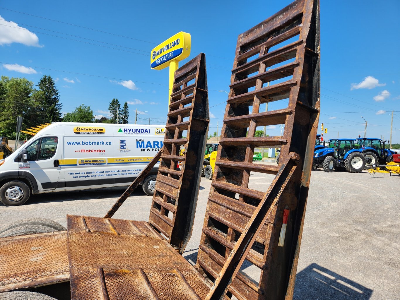 1988 Wallace LBT 30 low boy trailer