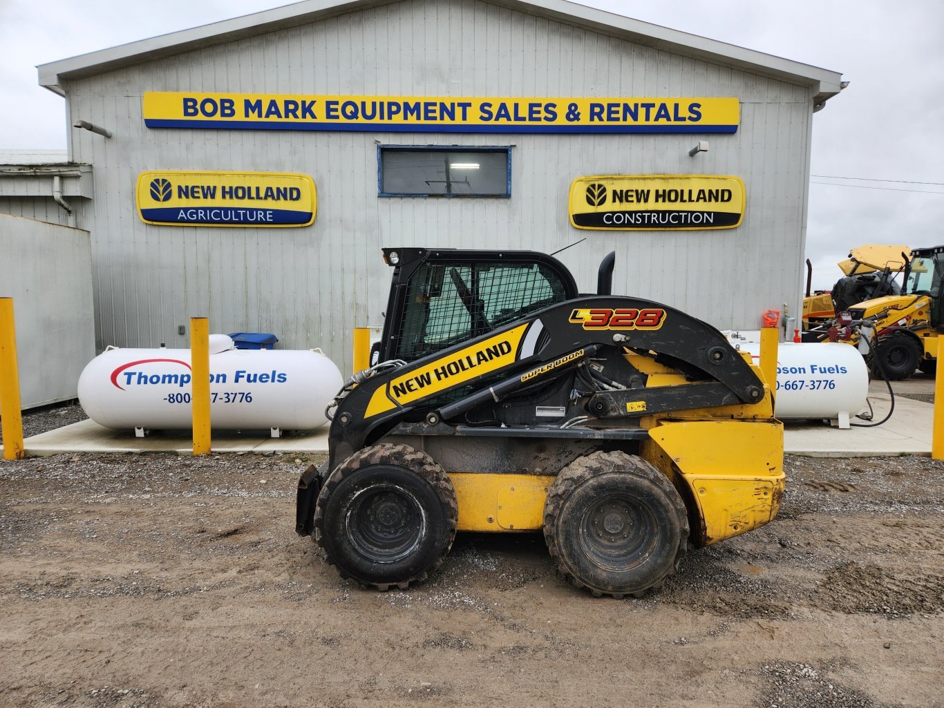 2021 New Holland L328 skid steer