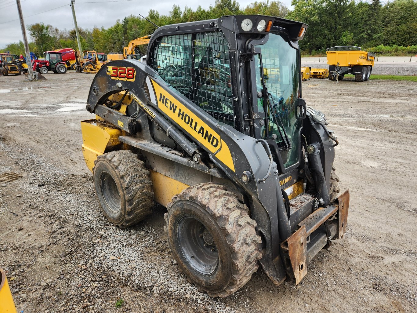 2021 New Holland L328 skid steer