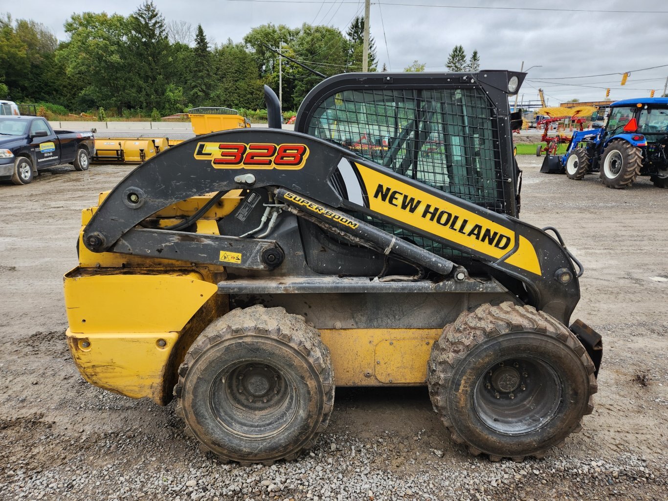 2021 New Holland L328 skid steer