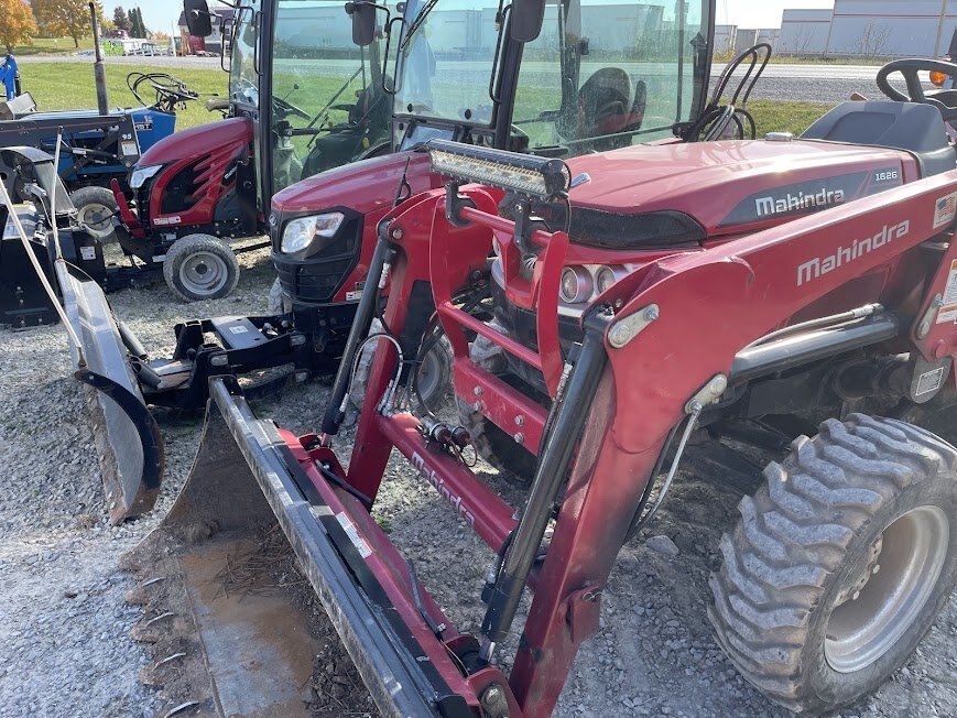 2021 Mahindra 1626 compact tractor loader backhoe