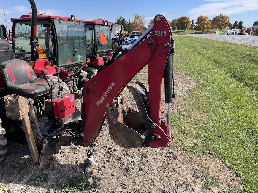 2021 Mahindra 1626 compact tractor loader backhoe