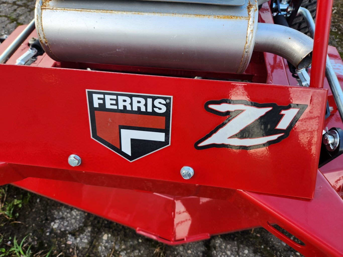 NEW Ferris SRSZ1 stand on mower