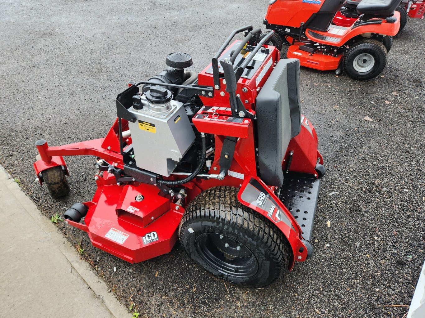 NEW Ferris SRSZ2 commercial stand on mower