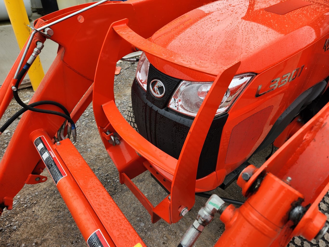 2016 Kubota L3301 compact tractor