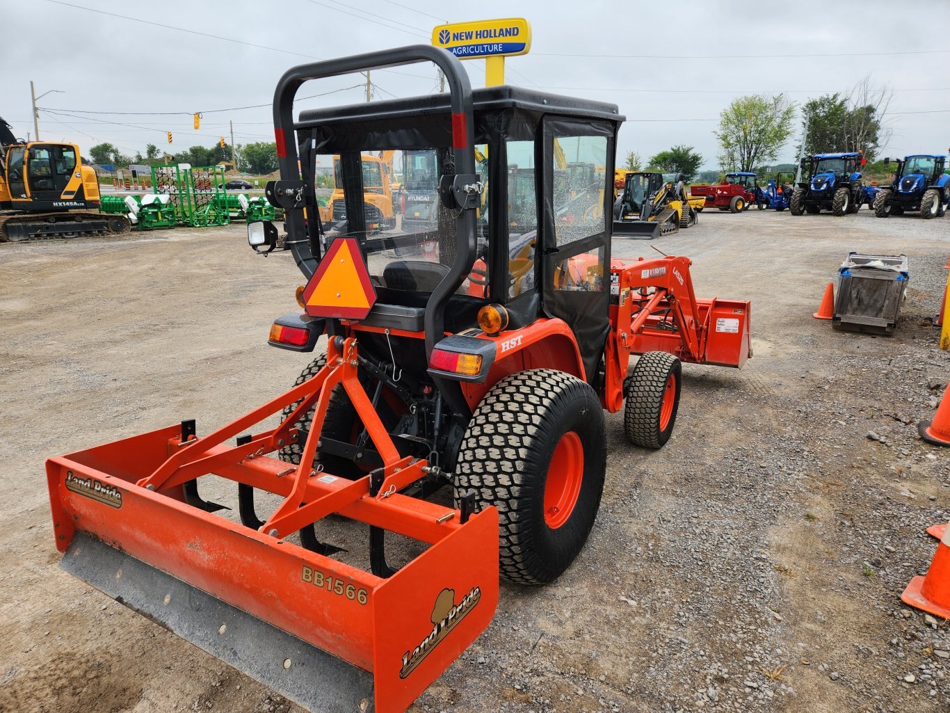 2016 Kubota L3301 compact tractor