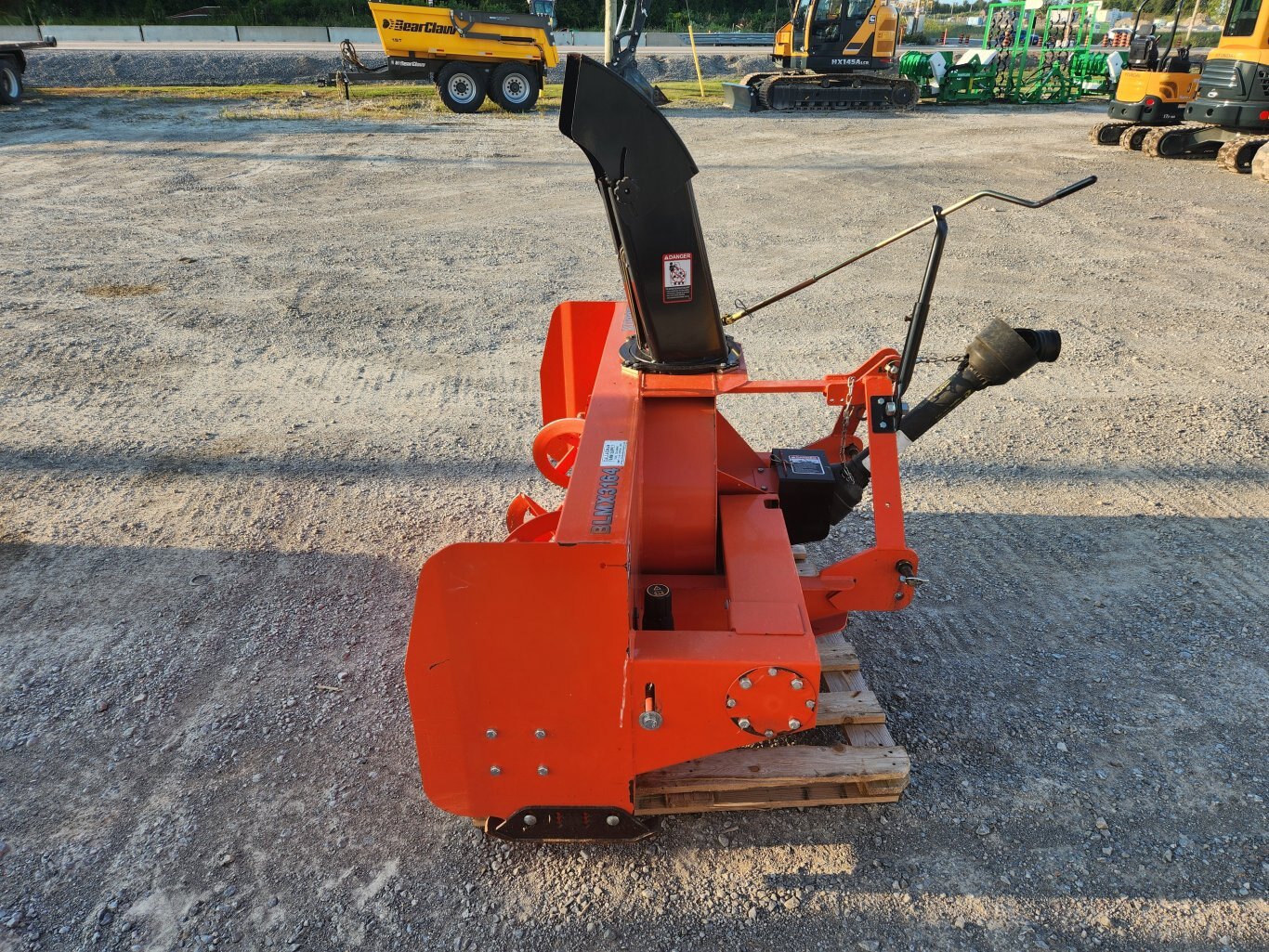 Kubota BLMX3164 snow blower