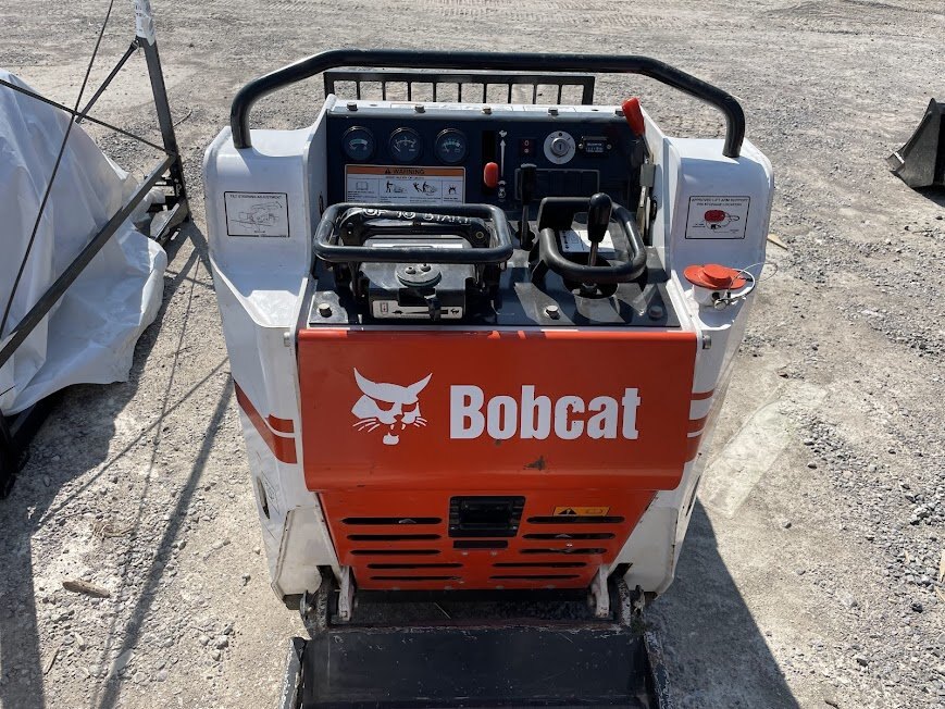 2014 Bobcat MT52 Tracked Mini skidsteer