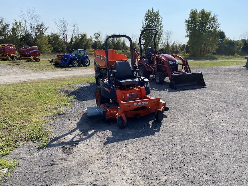 Kubota Kommander Z125S xero turn mower