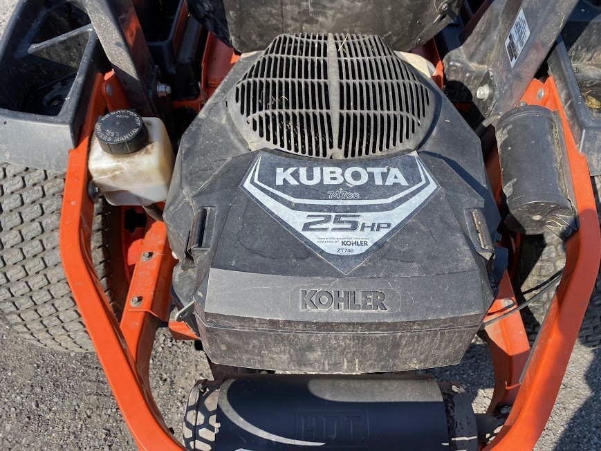 Kubota Kommander Z125S xero turn mower