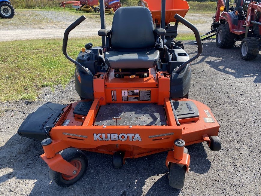 Kubota Kommander Z125S xero turn mower